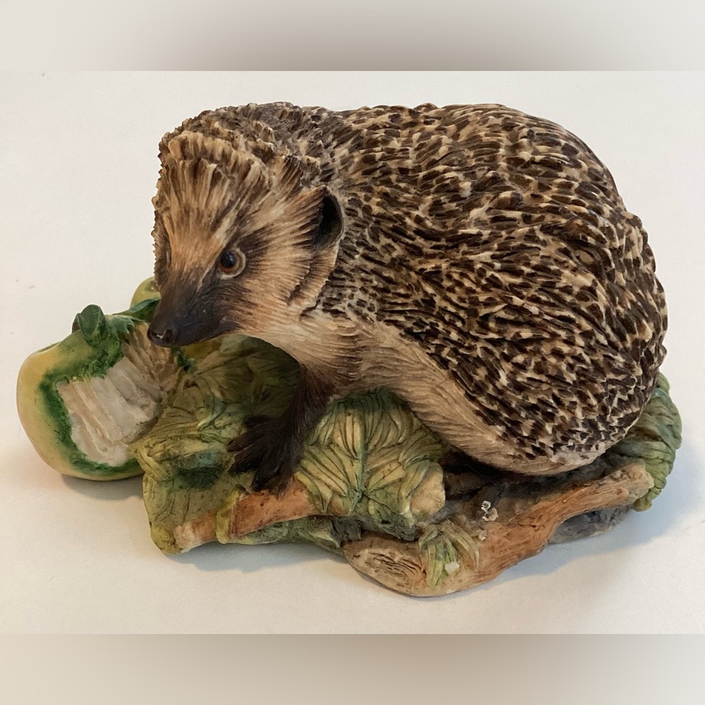 Border Fine Arts Sculpture, Hedgehog by Boyt, 1983, Made in Scotland